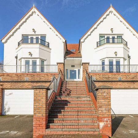 Seashells Apartment Tenby Bagian luar foto