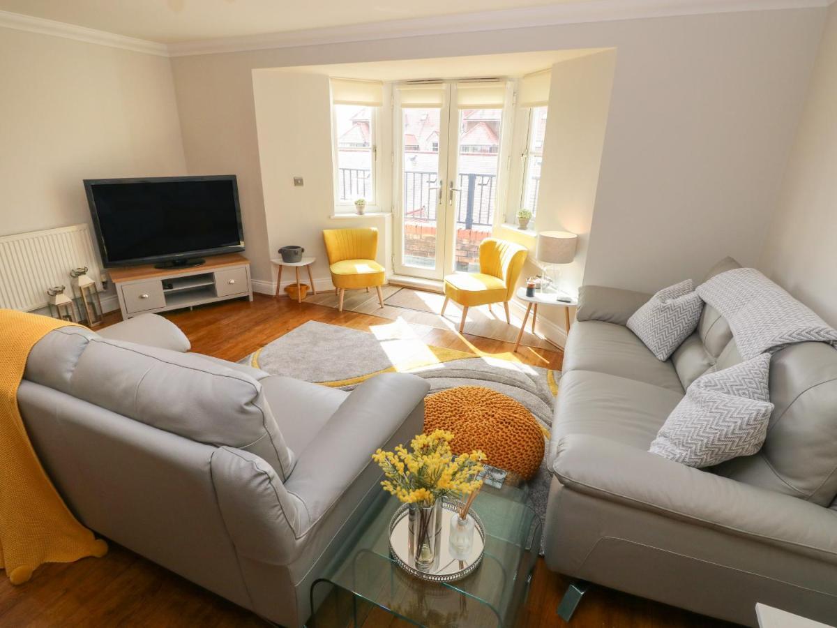 Seashells Apartment Tenby Bagian luar foto