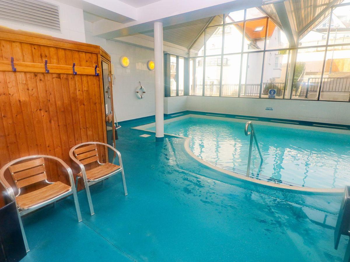 Seashells Apartment Tenby Bagian luar foto